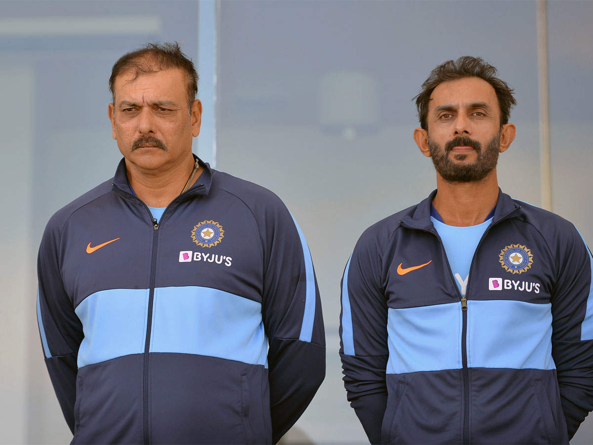 Team India head coach Ravi Shastri alongside batting coach Vikram Rathour. (Getty Images)