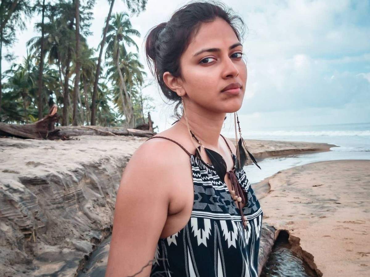 Amala Paul moves court to take action against ex-boyfriend Bhavninder Singh  | Tamil Movie News - Times of India