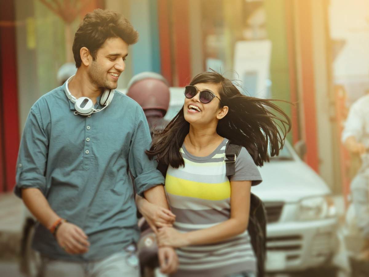 How to be the perfect girlfriend without sacrificing yourself - Times of India