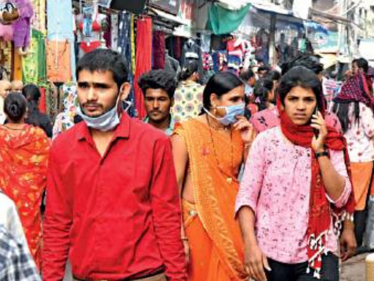 Shoppers throw Covid caution to the wind at Chowk Bazar on Friday