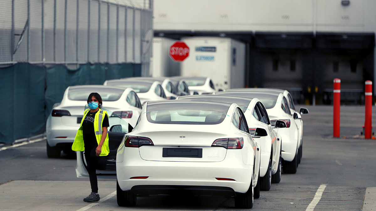 Tesla News Tesla To Build World S Largest Battery Plant Near Berlin