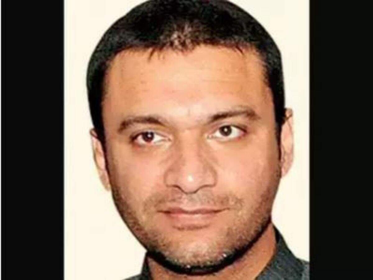 Hyderabad: Akbaruddin Owaisi courts row; TRS, BJP condemn remarks | Hyderabad News - Times of India Hyderabad: Akbaruddin Owaisi courts row; TRS, BJP condemn remarks | Hyderabad News - Times of India