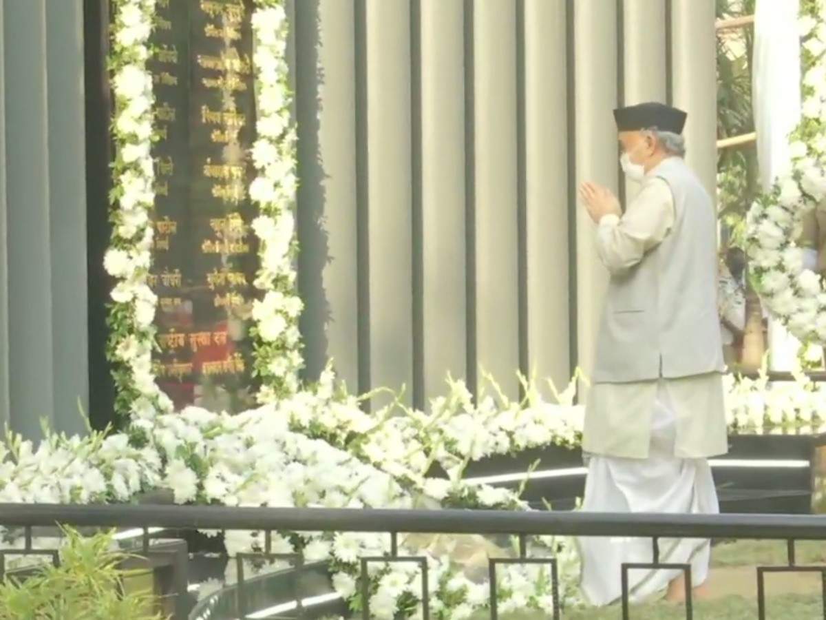 Governor Bhagat Singh Koshyari pay homage to victims of the 26/11 terror attack on its 12th anniversary