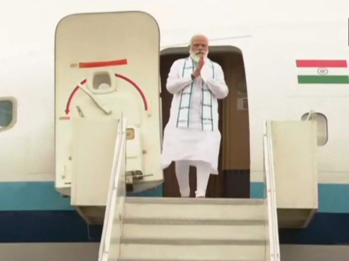  Prime Minister Narendra Modi arrives in Hyderabad, to visit Bharat Biotech facility to review COVID19 vaccine development. Pic credit ( ANI )