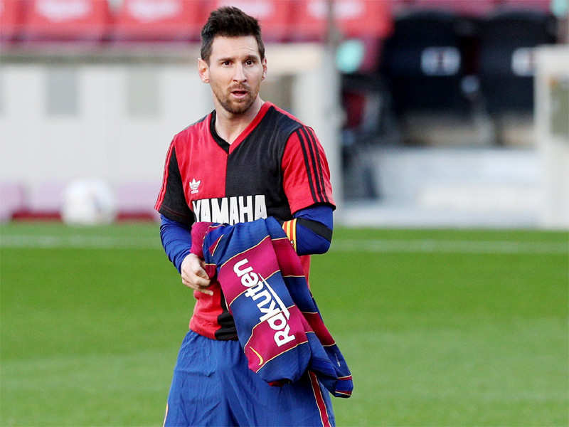 Messi salutes Maradona as Barca trounce Osasuna