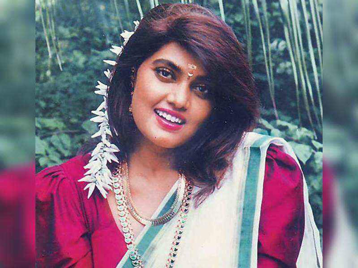Film industry remembers Silk Smitha on her 60th birthday | Malayalam Movie  News - Times of India