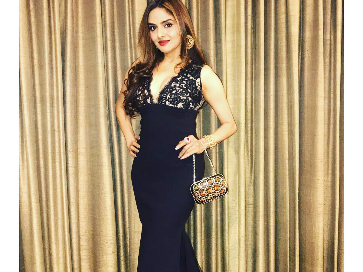 Madhoo Says Her Character In Ennittu Avasanam Is Contemporary And Modern Malayalam Movie News Times Of India