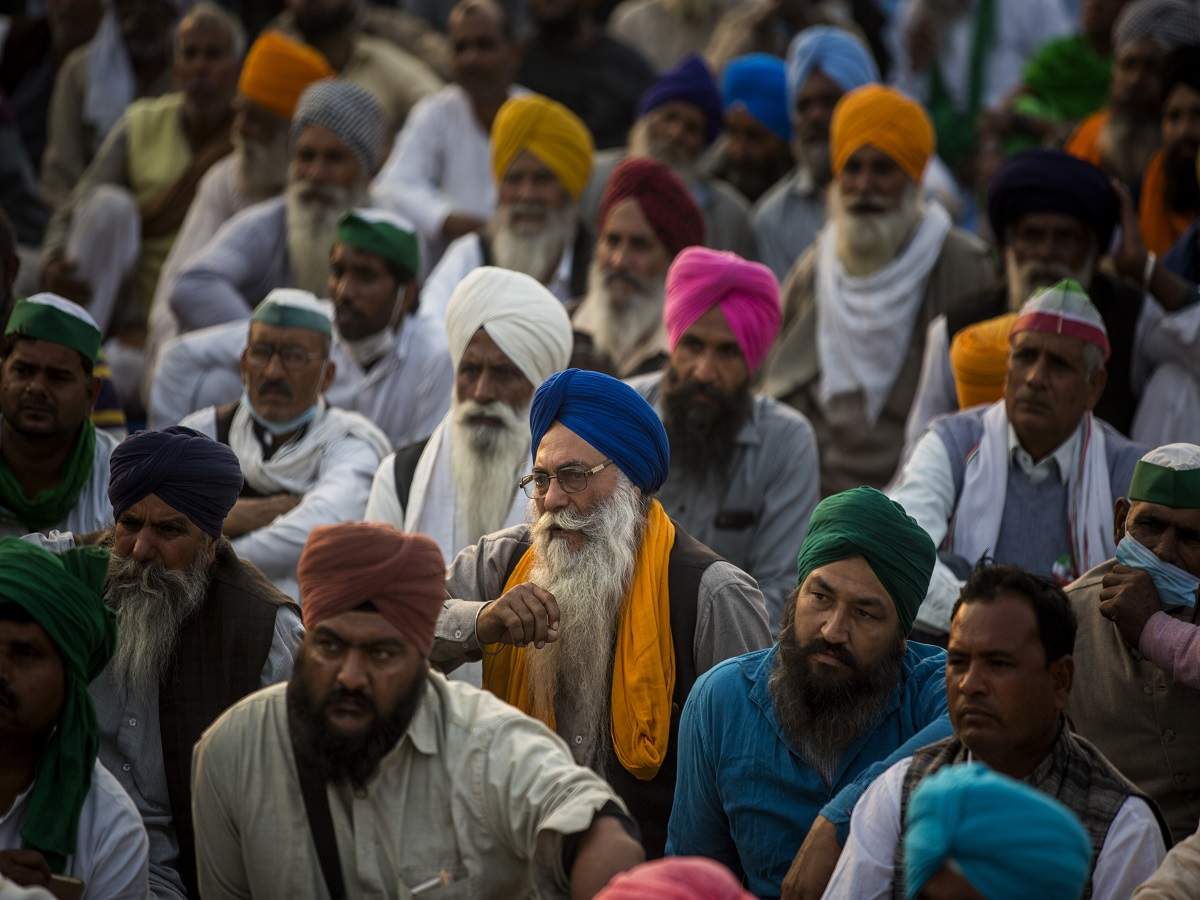 Sikhism People Praying