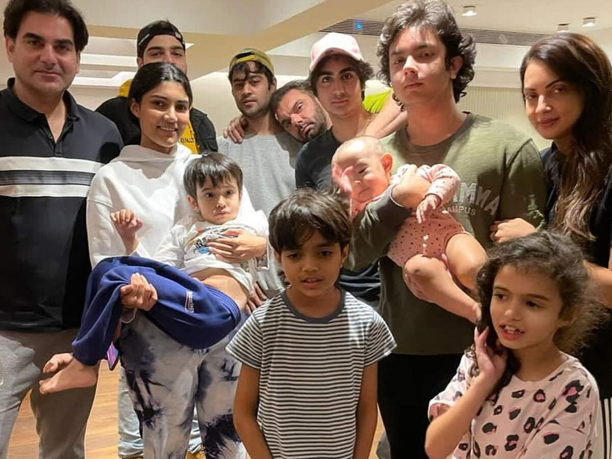 Sohail and Seema Khan celebrate son Nirvaan's birthday | Hindi Movie News - Times of India