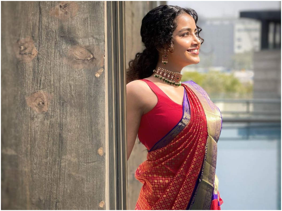 Anupama Parameswaran Anupama Parameswaran Stuns In A Festive Look Malayalam Movie News Times Of India