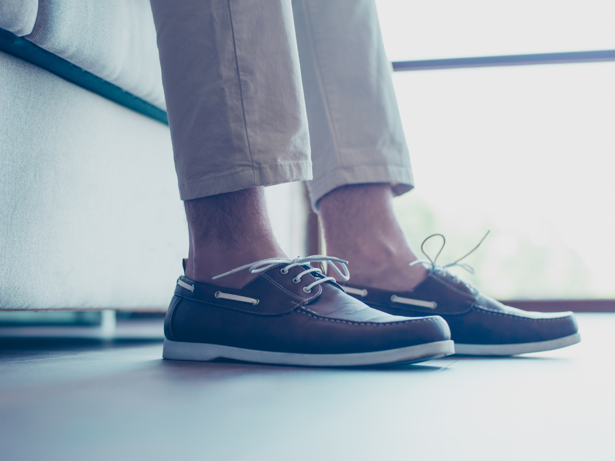 Closely Sticky Pelmel EtimesSuaveMen: What shoes to wear with chino pants - Times of India