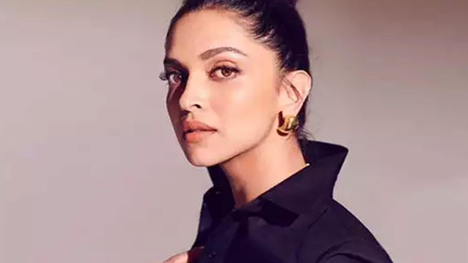 9 legjobb Bollywood menyasszonyi smink megjelenés