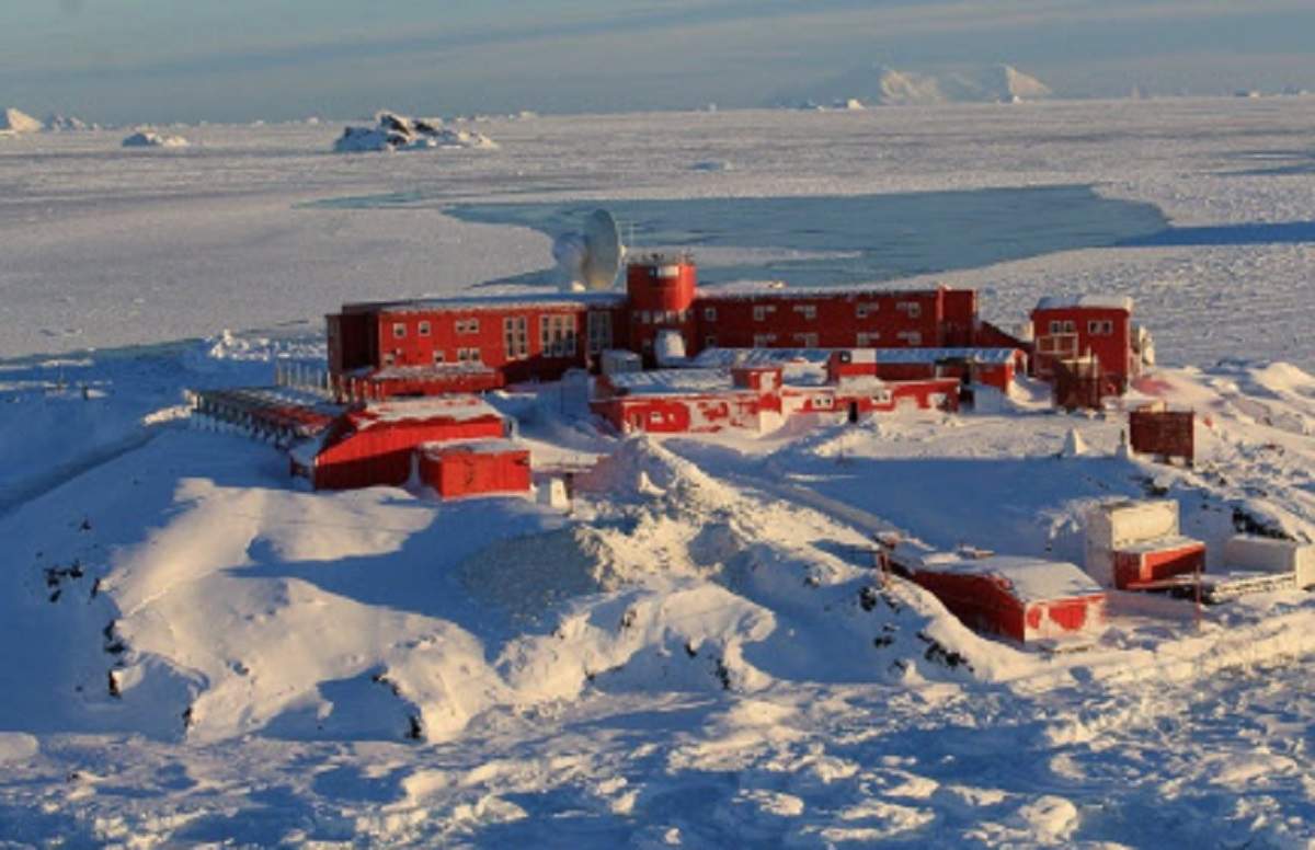 General view of Chile's Bernardo O'Higgins army base at Antarctica. (Reuters photo)