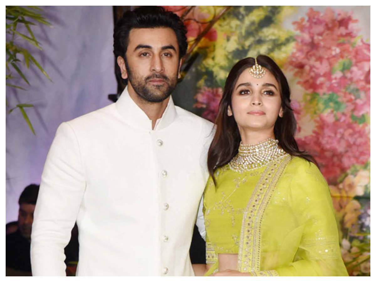 Ranbir Kapoor reveals Alia Bhatt and he would have been married if the  pandemic had not hit their lives | Hindi Movie News - Times of India
