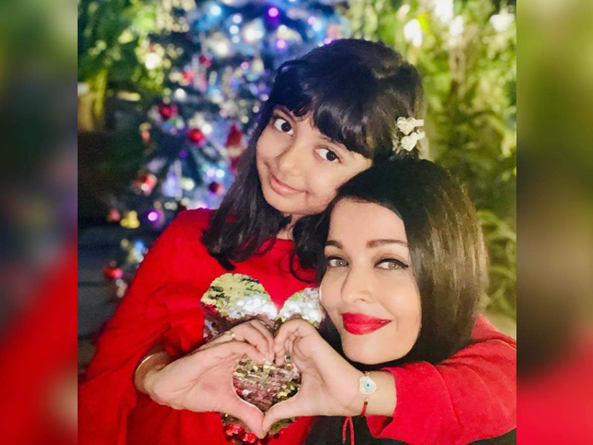 Aishwarya Rai Bachchan Shares A Sweet Picture With Her Daughter Aaradhya On Christmas Hindi Movie News Times Of India