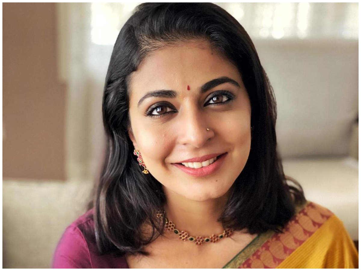 Leona Lishoy: Leona Lishoy summarises 2020 | Malayalam Movie News - Times  of India