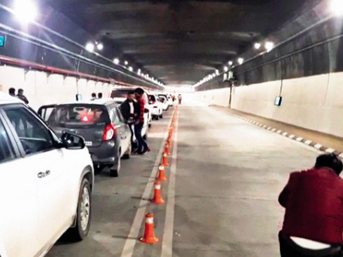 Despite ‘no stoppage’ instructions, some tourists stop inside the Atal Tunnel to click photos even as heavy traffic is seen in Rohtang (ANI photo)