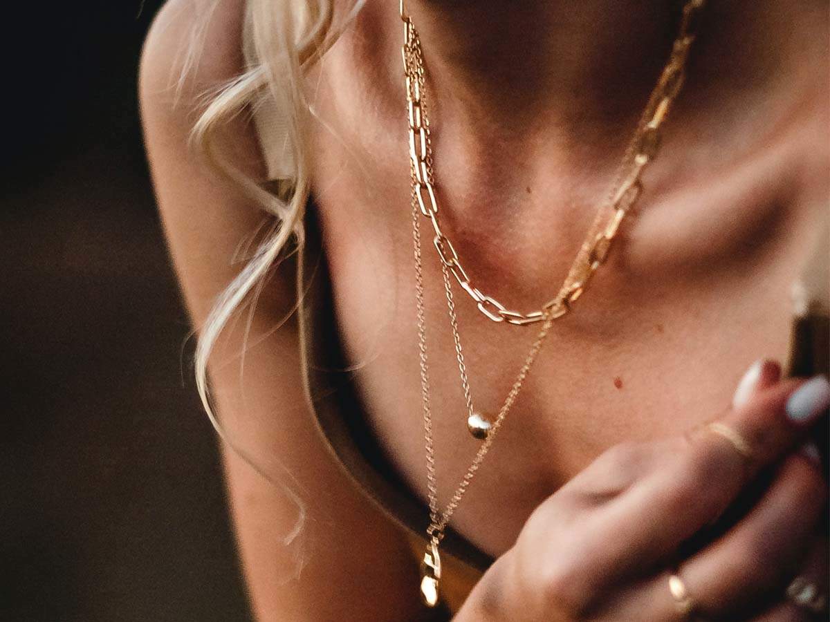 Gold chain for women: Layered gold chain necklaces for accessorizing your  outfits