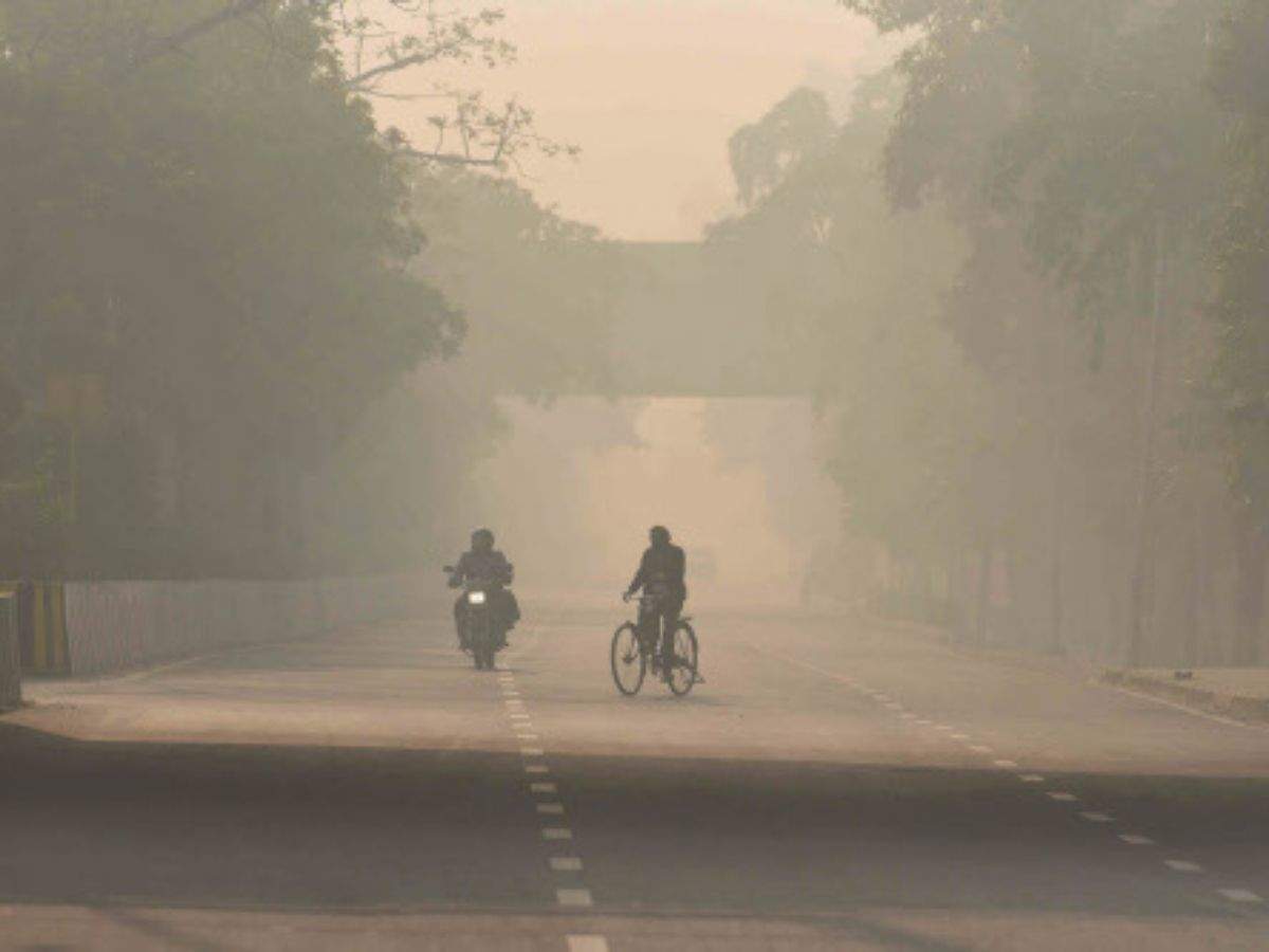 Air quality observed as 'very poor' in Ghaziabad, Greater Noida, 'poor' in Noida and Faridabad and 'moderate' in Gurugram. (file photo)