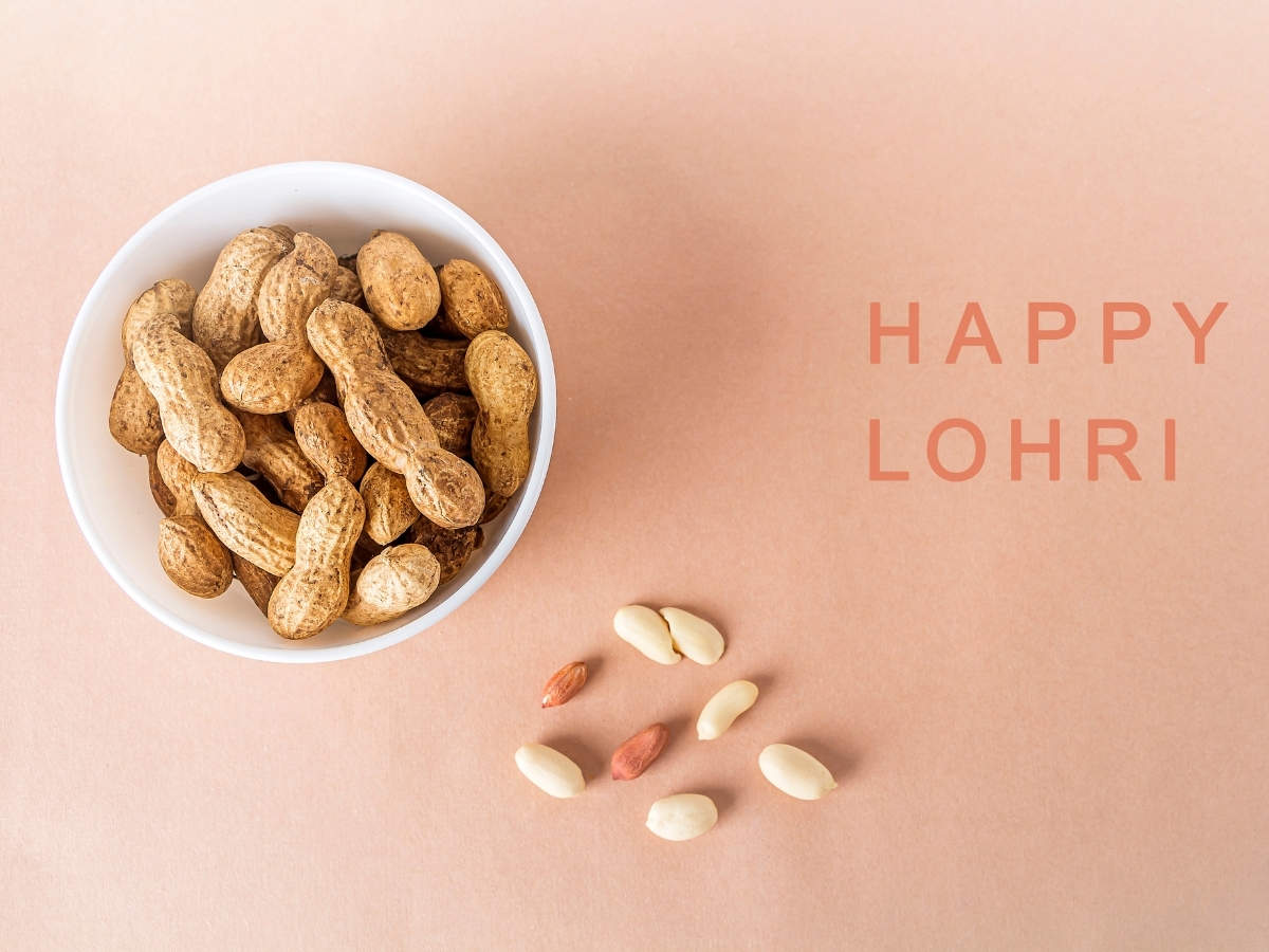 Happy Lohri 21 Quotes Wishes And Messages You Can Send To Your Loves Ones Times Of India