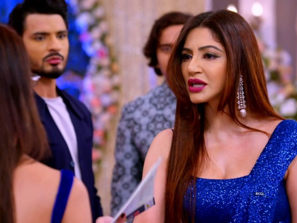 Kumkum Bhagya update, January 19: Alia produces Abhi and Pragya's fake  divorce papers - Times of India
