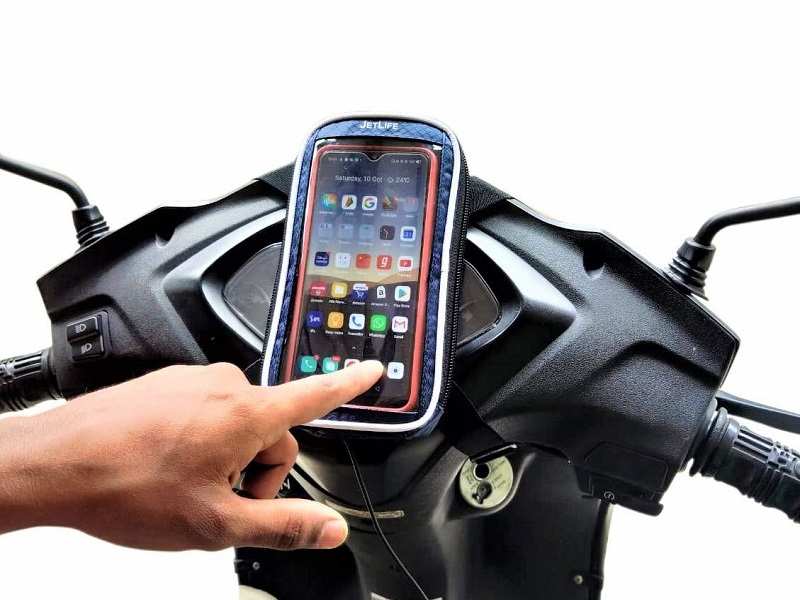 two wheeler mobile stand
