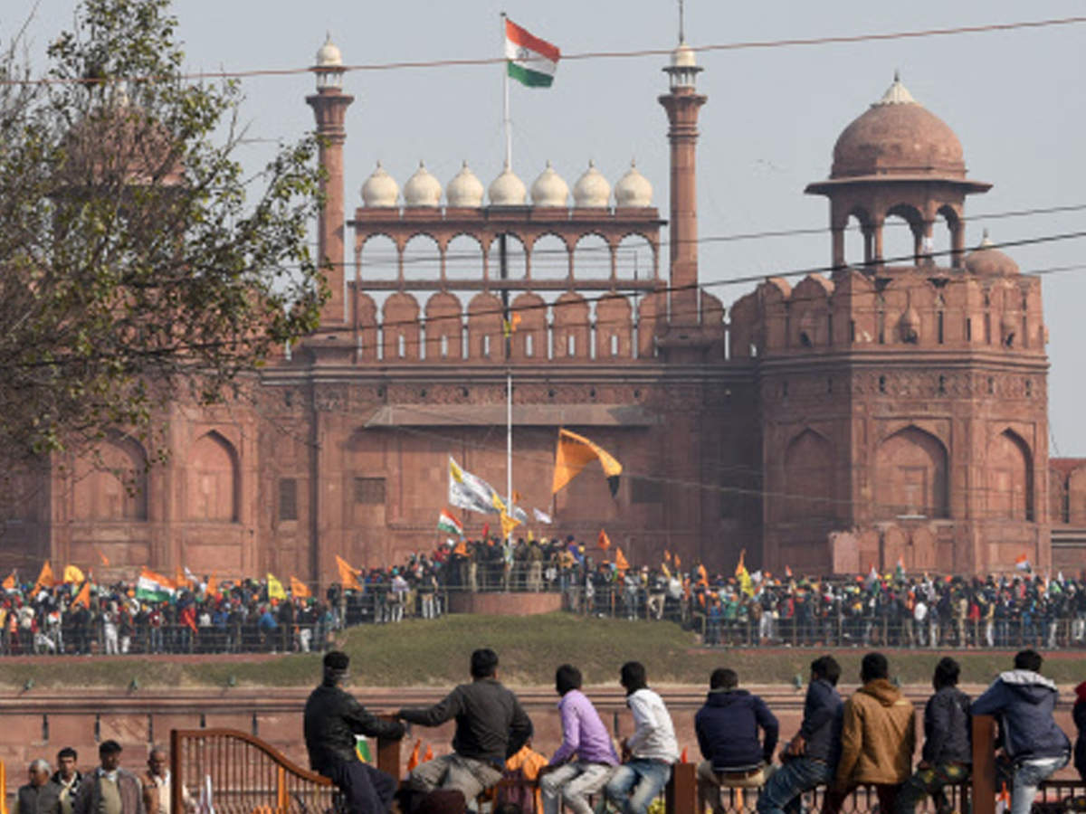 [Image of Red Fort in Lucknow]