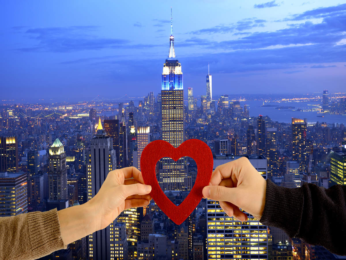 Edge NYC is exclusively offering sunrise views to sweethearts this Valentine’s Day