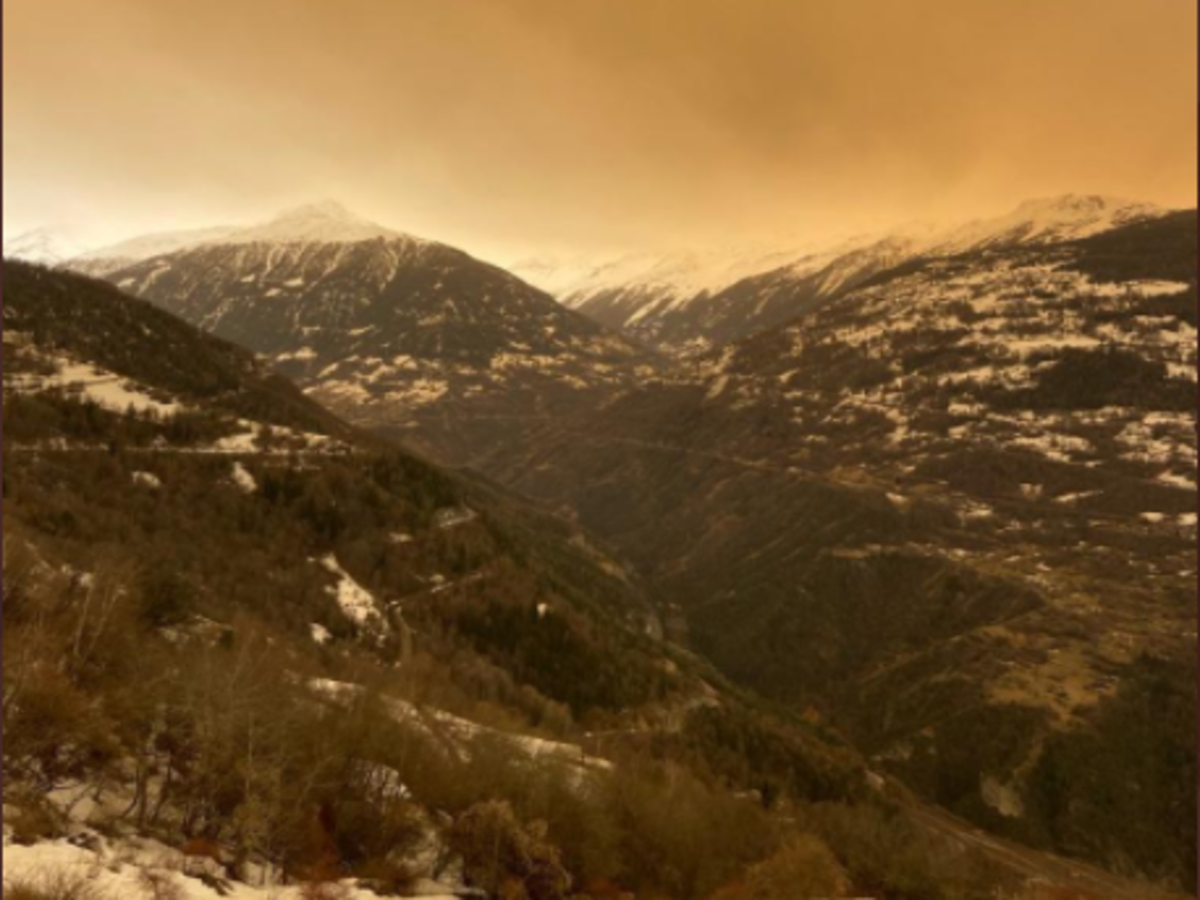 Dust from Sahara turns European landscape into Martian orange