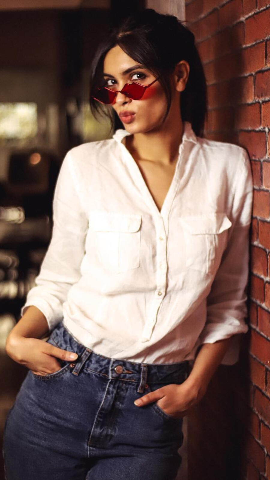 The white shirt is your saviour The white shirt is your saviour