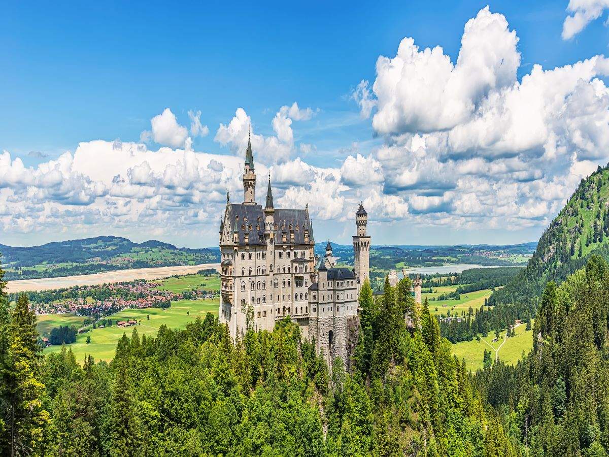 5 iconic castles for the lovers of pop culture