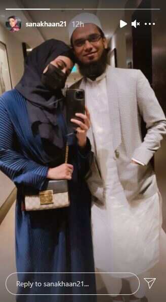 Sana Khan Shares A Mirror Selfie With Husband Anas Saiyad And It Is All Things Love Hindi Movie News Times Of India