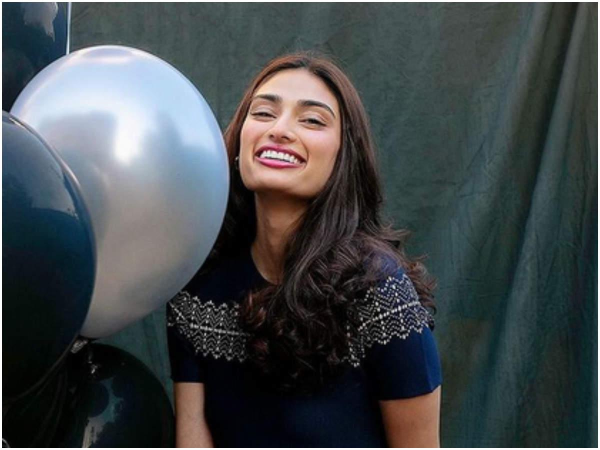 Athiya Shetty: Athiya Shetty says she loves experimenting with her clothes  | Hindi Movie News - Times of India