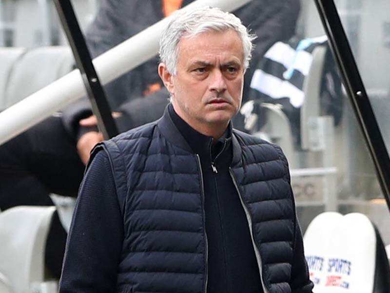 Mourinho Halts News Conference To Express Condolences To British Royal Family Football News Times Of India