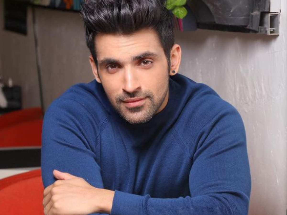 Former Kumkum Bhagya actor Arjit Taneja tests positive for COVID-19;  cautions everyone, says 'Don't let your guard down'  - Times of India