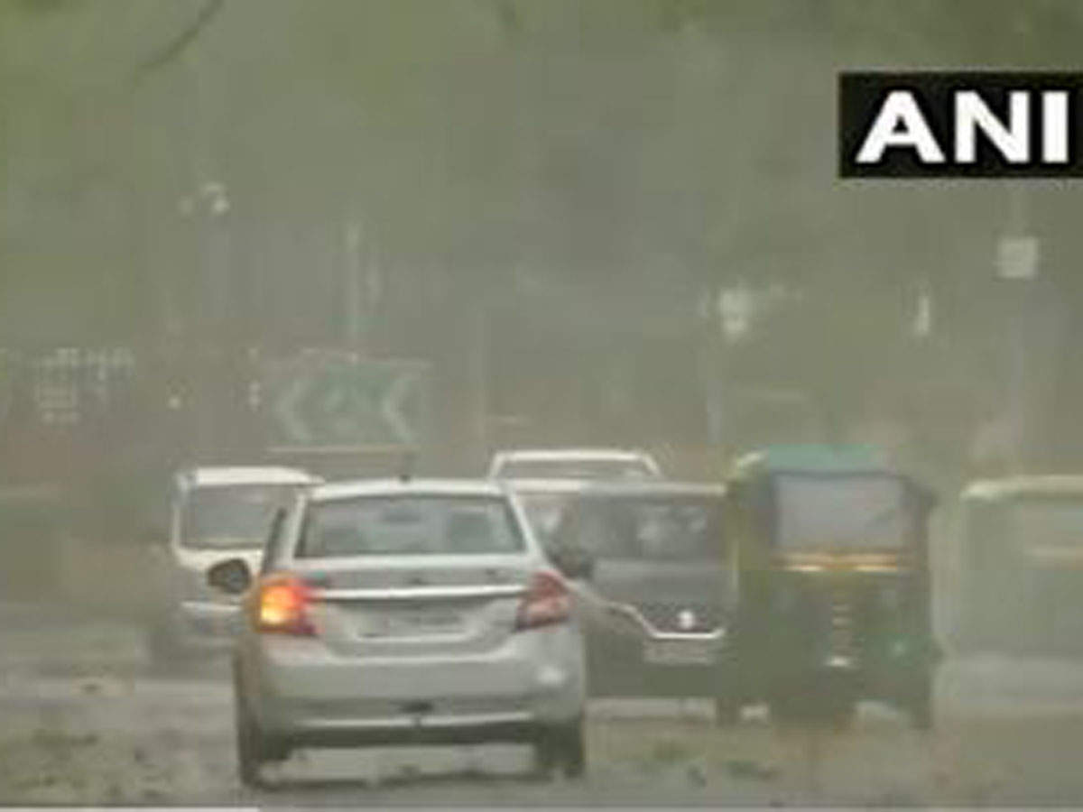 Delhi witnessed a change in weather on Friday. (ANI photo)