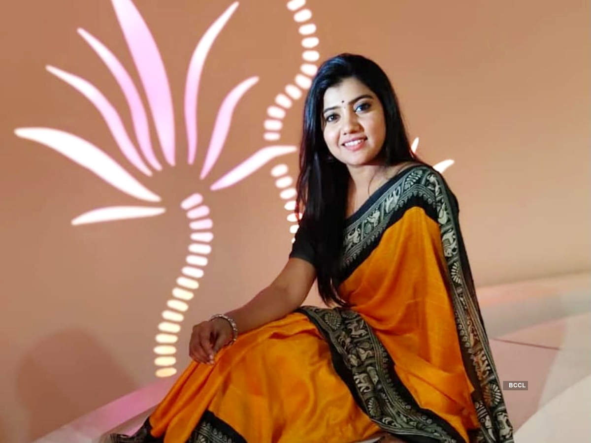 Abi Navya is excited about her new show 'Chithiram Pesuthadi'; urges fans  to support - Times of India