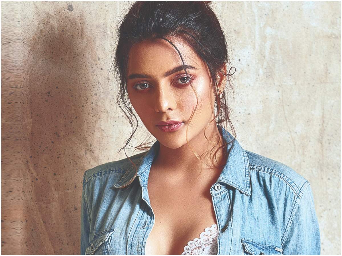 Ruhi Singh: My role in Chakravyuh was layered and I tried to ...