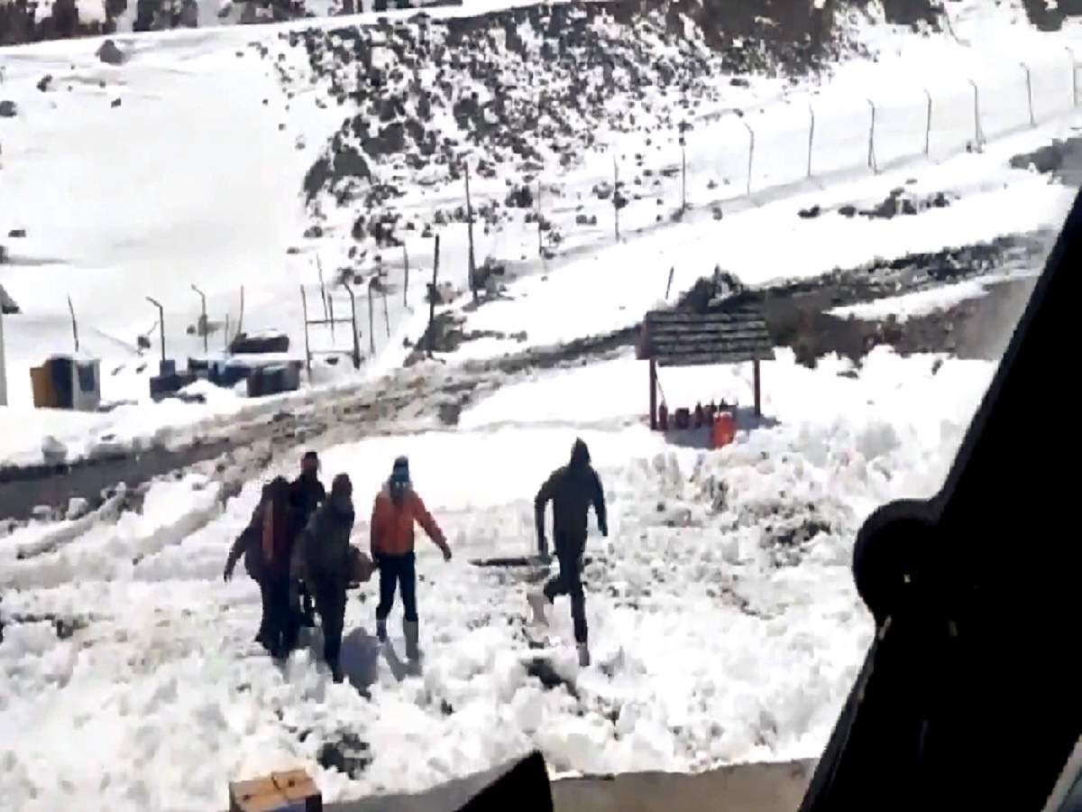 Jawans carry out rescue operation at the site of avalanche at the Sumna area of Joshimath Sector, in Chamoli on Saturday. (ANI)