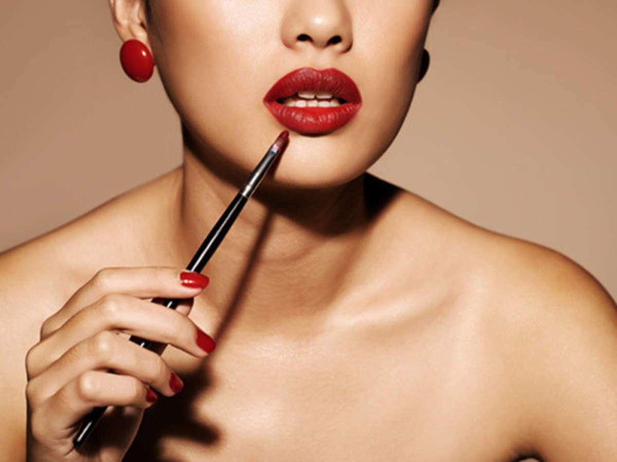 Transfer-proof lipsticks for a long-lasting impact - Times of India