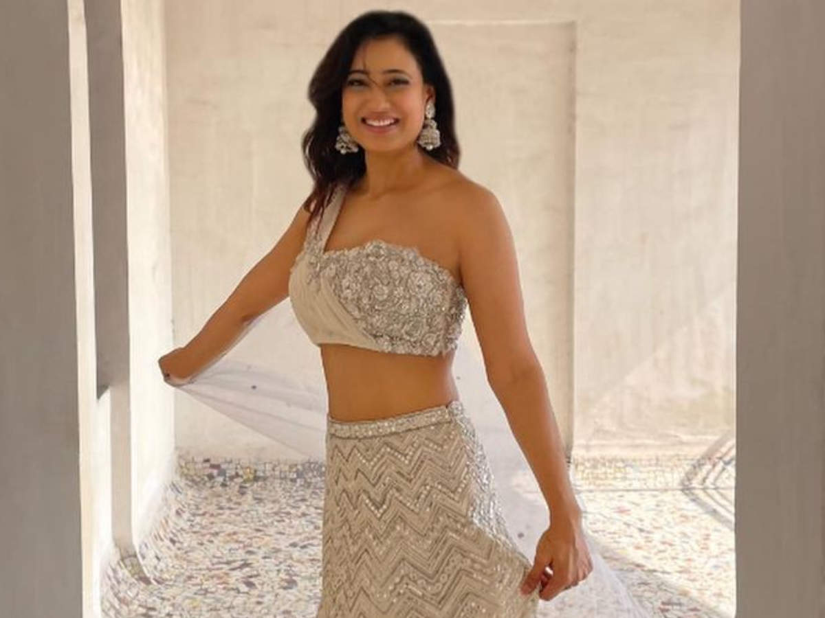 Shweta Tiwari looks like a dream in this stunning lehenga, see pics - Times of India