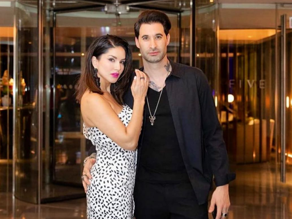 Sunny Leone completes 10 years of