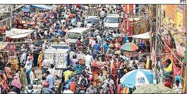 WHAT SOCIAL DISTANCING? A crowded market in Patna on Tuesday