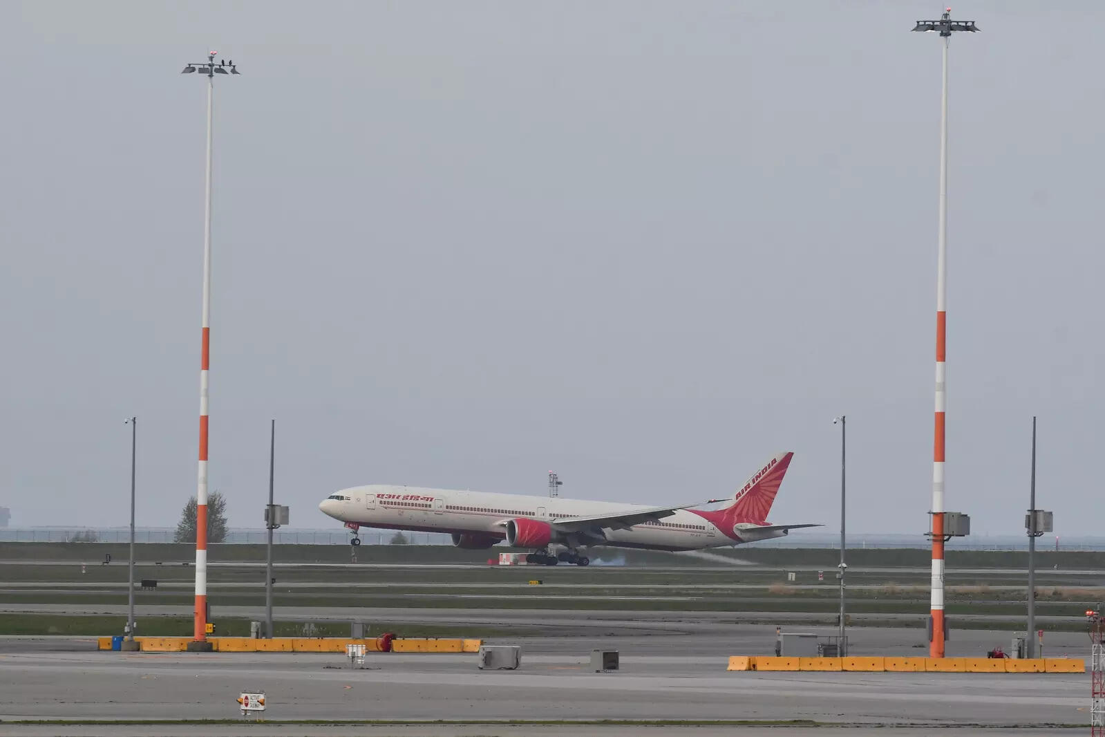 Air India cancels two vaccine camps in Delhi airport citing shortage -  Times of India
