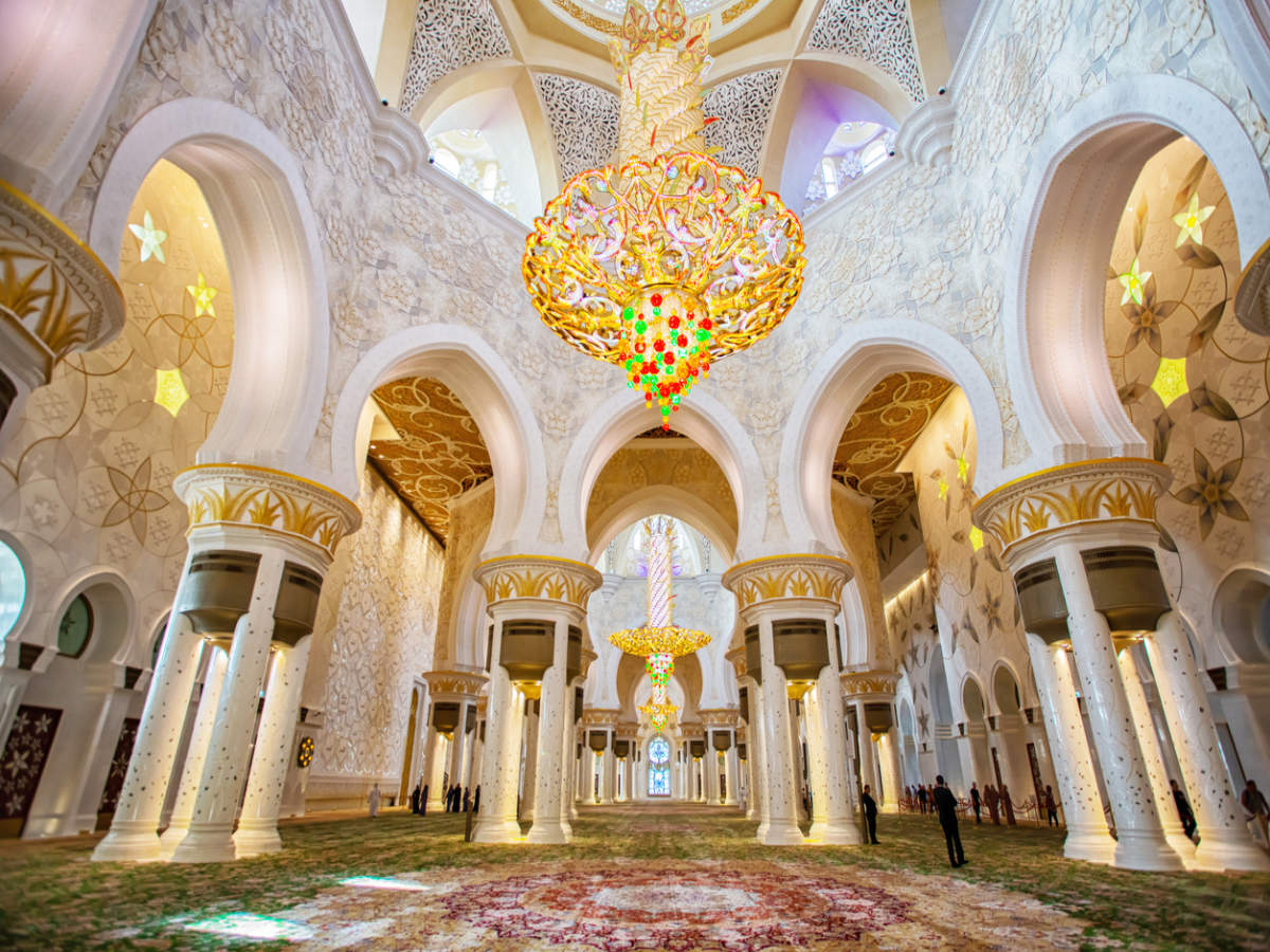 UAE: 5 stunning attractions for the lovers of architecture