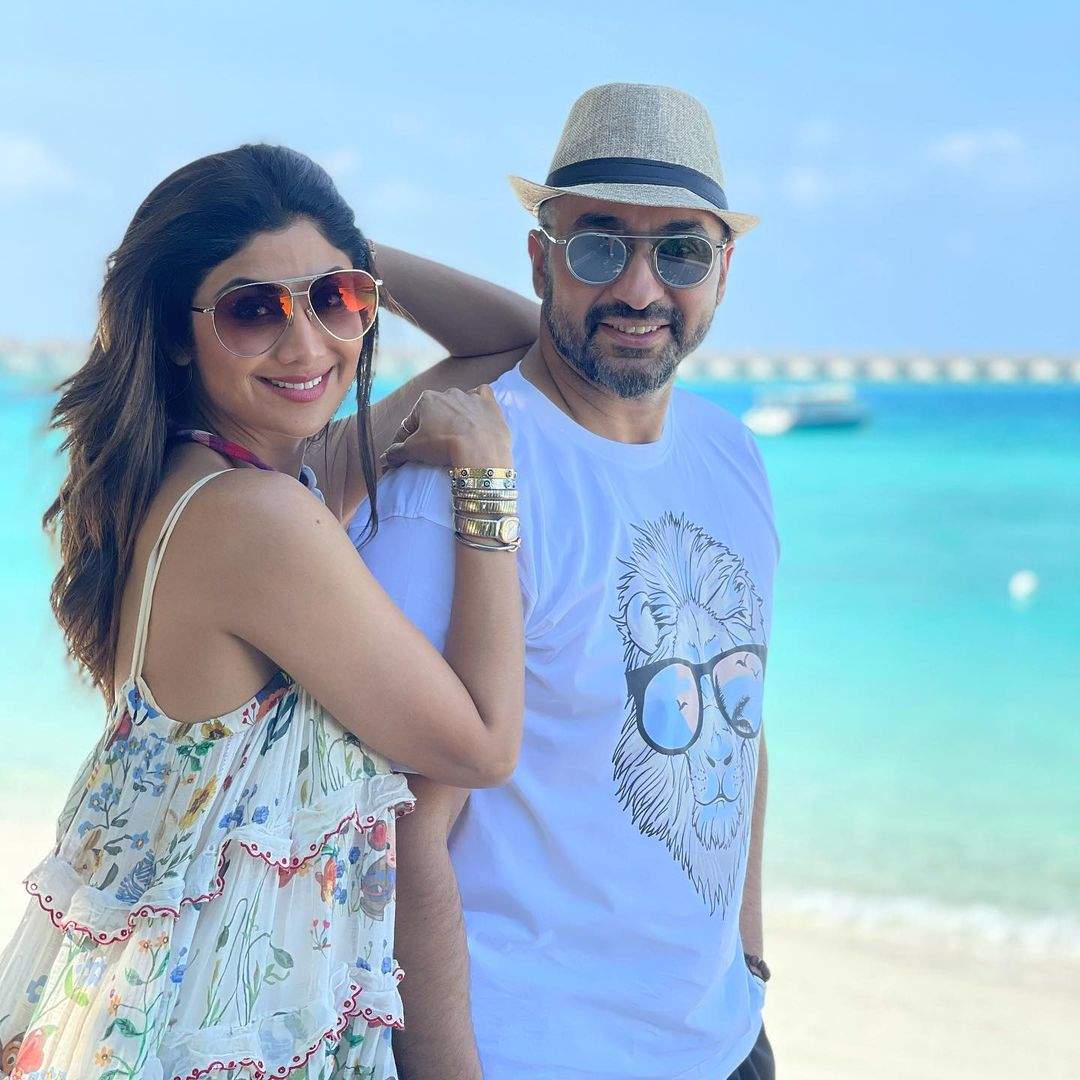 Watch Shilpa Shetty And Raj Kundra Spread Positivity With Funny Throwback Video Hindi Movie News Times Of India