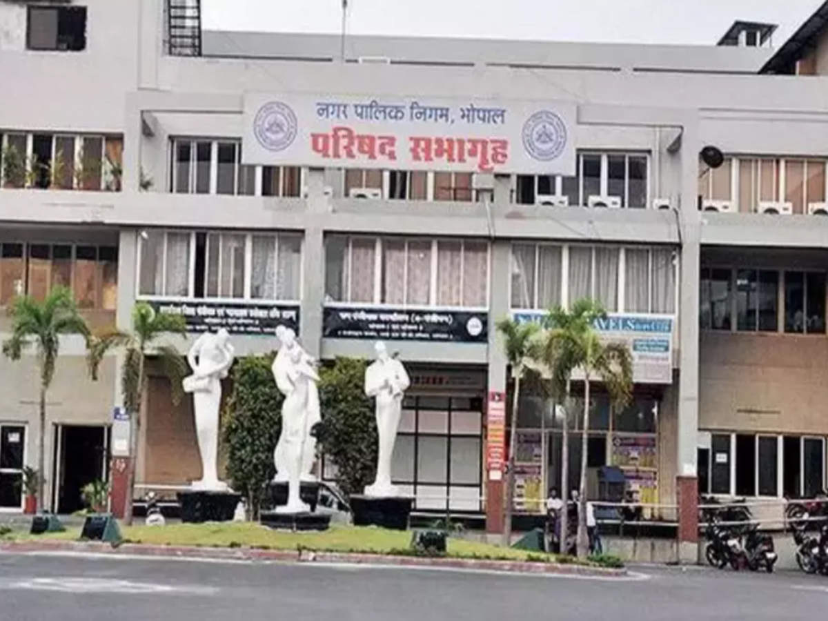 Ahead of monsoon, Bhopal Municipal Corporation kicks off drive to clean ...