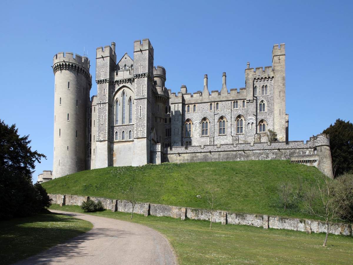 Artefacts worth $1.4 million stolen from an English castle
