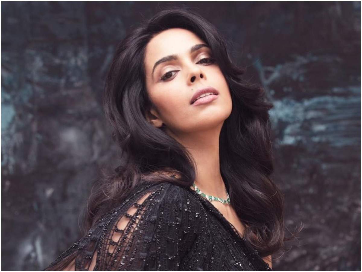 Mallika Sherawat: This is not the best time to reach out to Hollywood studios for content collaboration | Hindi Movie News - Times of India