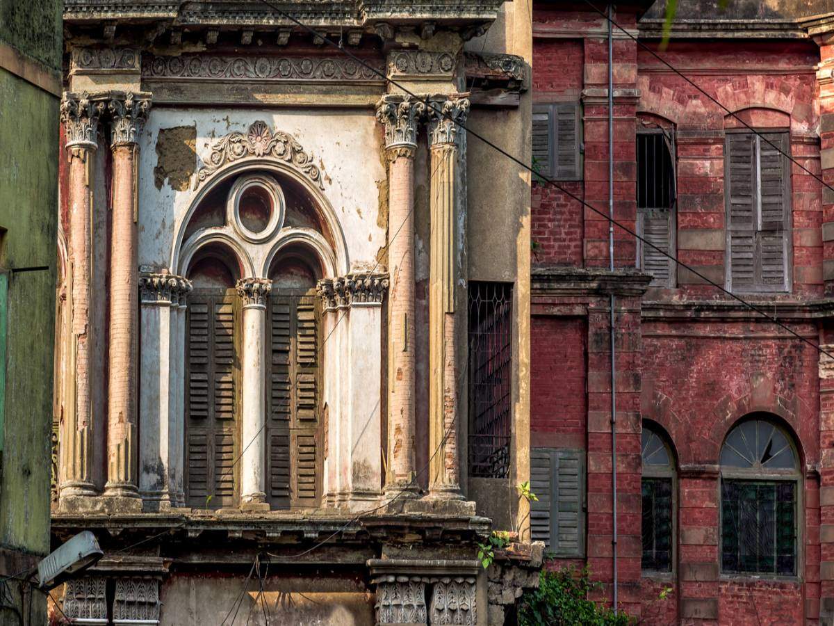 Famous old buildings in Kolkata